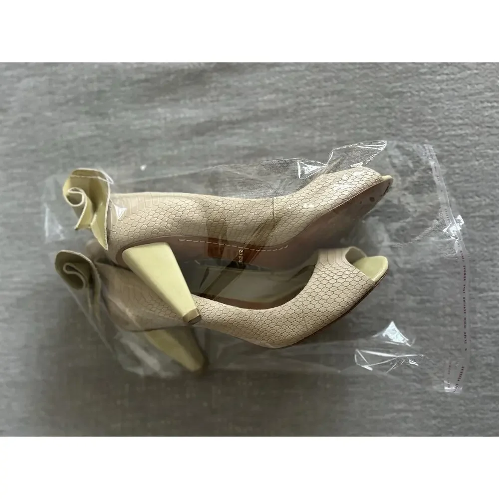 SCHUTZ embossed leather